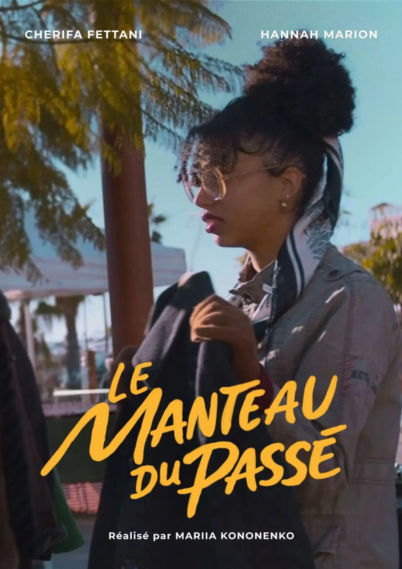 Movie poster "Le Manteau du passé"