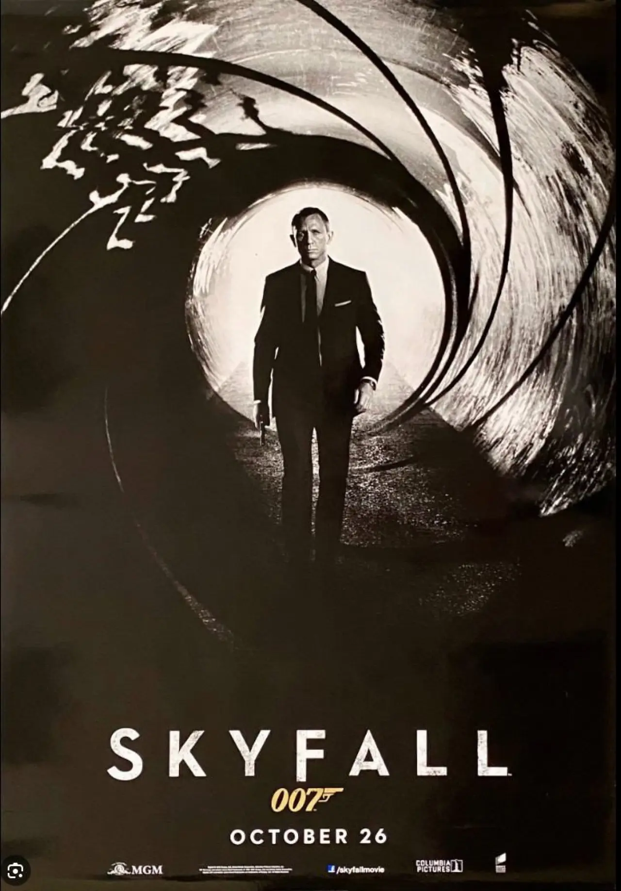 Movie poster "Skyfall - Der moderne Bond"