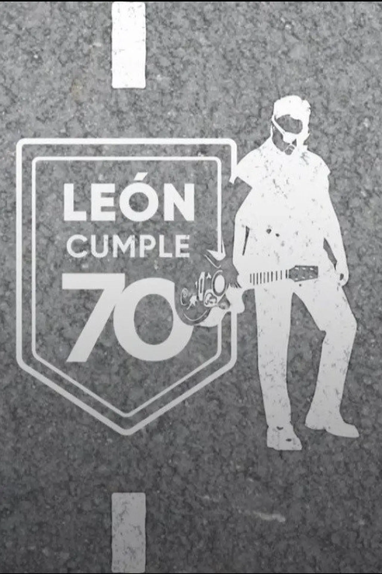 Movie poster "León cumple"
