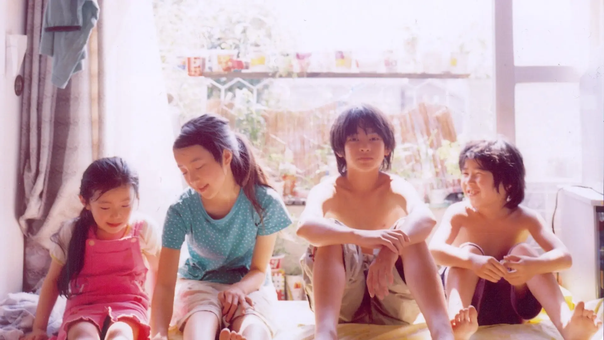 Watch film Nobody Knows — Nobody Knows - 誰も知らない (2004) - Official Trailer, English Sub