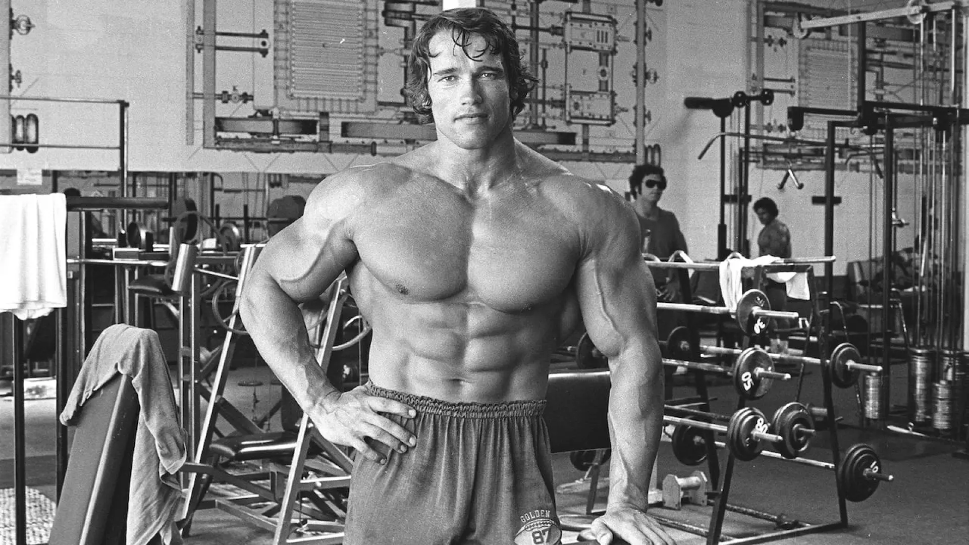 Watch film Pumping Iron | Pumping Iron (1977) - REISSUE TRAILER [HD]
