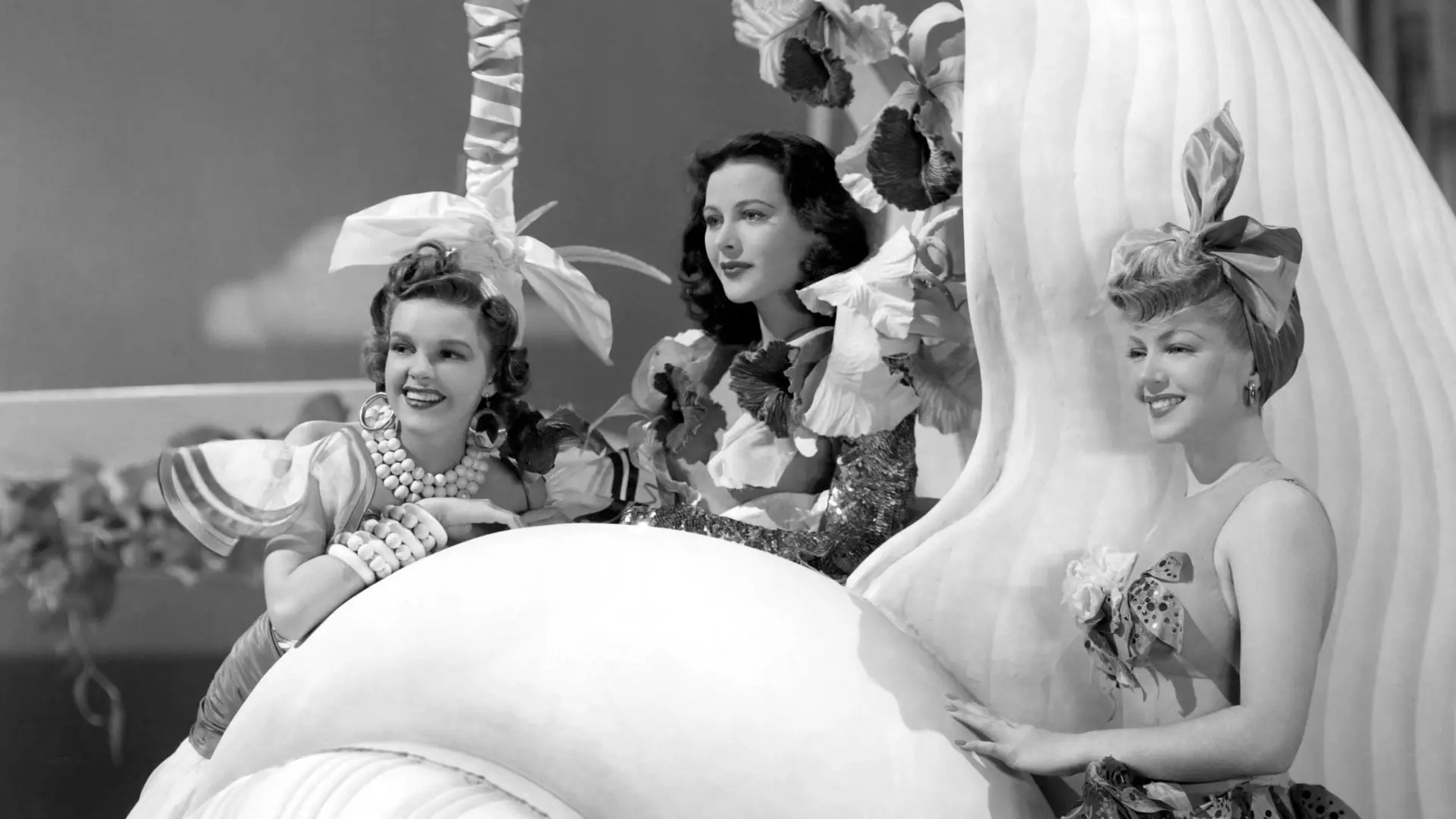 Watch film Ziegfeld Girl | Ziegfeld Girl ≣ 1941 ≣ Trailer