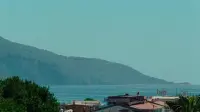 Backdrop to the movie "Aftersun" #691237
