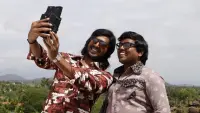 Backdrop to the movie "Mundasupatti" #736353