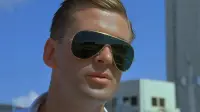 Backdrop to the movie "Miami Blues" #838871
