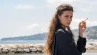 Backdrop to the movie "Parthenope" #709621