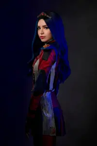 Poster to the movie "Descendants 3" #820033