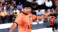 Backdrop to the movie "Ghilli" #729089