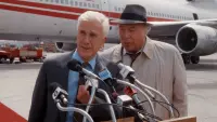 Backdrop to the movie "The Naked Gun: From the Files of Police Squad!" #832358