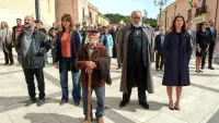 Backdrop to the movie "La vita va così" #896567