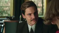 Backdrop to the movie "The Zookeeper