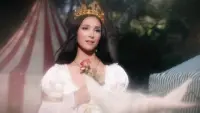 Backdrop to the movie "The Love Witch" #808469
