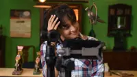 Backdrop to the movie "Magalir Mattum" #865270