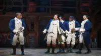 Backdrop to the movie "Hamilton" #866874
