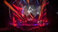Backdrop to the movie "The Warning - Live from Pepsi Center, CDMX" #607632