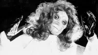 Backdrop to the movie "The Night Evelyn Came Out of the Grave" #696445