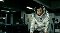 Backdrop to the movie "The Man from the Future" #695869