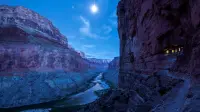 Backdrop to the movie "Into the Grand Canyon" #697846