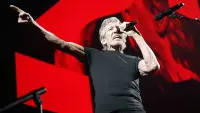 Backdrop to the movie "Roger Waters: This Is Not a Drill — Live from Prague" #794492