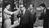 Backdrop to the movie "Three Gentlemen Return from Hong Kong" #831674