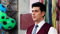 Backdrop to the movie "Aile Hükümeti" #838478