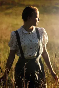 Poster to the movie "Lore" #773858