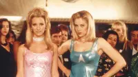 Backdrop to the movie "Romy and Michele