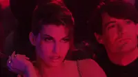 Backdrop to the movie "Showgirls" #883993