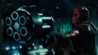 Backdrop to the movie "Hellboy II: The Golden Army" #768641