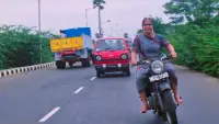 Backdrop to the movie "Avvai Shanmugi" #863437