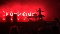 Backdrop to the movie "Kompromat en concert aux Vieilles Charrues 2025" #822091