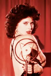 Poster to the movie "Blue Velvet" #627007