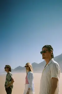 Poster to the movie "Islands" #537678