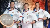 Backdrop to the movie "Apollo 13" #724914