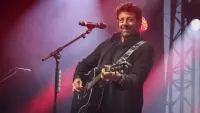 Backdrop to the movie "Patrick Bruel : "On en parle" - Le concert au cinéma" #700393