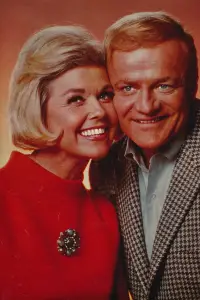 Poster to the movie "With Six You Get Eggroll" #1147367