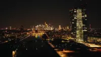 Backdrop to the movie "Moneyland, l