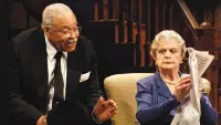Backdrop to the movie "Driving Miss Daisy" #814381