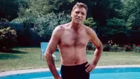 Backdrop to the movie "The Swimmer" #715699