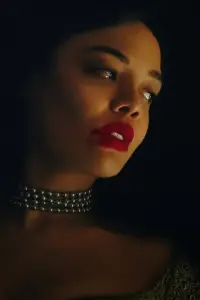 Poster to the movie "Hedda" #1002888