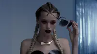 Backdrop to the movie "The Neon Demon" #891425