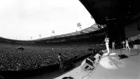 Backdrop to the movie "Queen: Live Aid" #716044