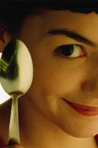 Poster to the movie "Amélie" #648962