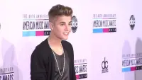 Backdrop to the movie "Justin Bieber: The New Me" #736345