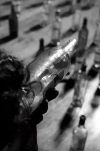 Poster to the movie "Relations d