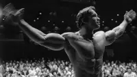 Backdrop to the movie "Pumping Iron" #562848