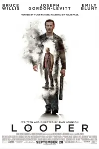 Poster to the movie "Looper" #970808