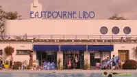 Backdrop to the movie "Angus, Thongs and Perfect Snogging" #750381