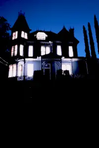 Poster to the movie "House" #730096