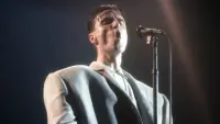 Backdrop to the movie "Stop Making Sense" #195249